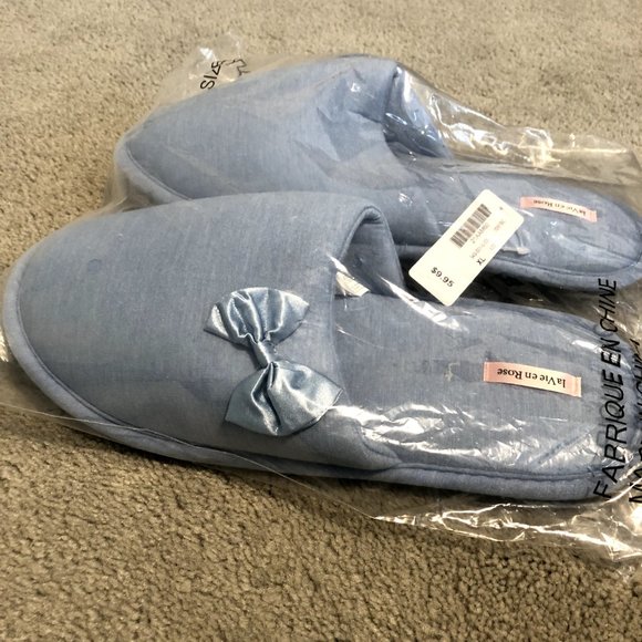 Baby Blue Slippers size XL *FREE WITH PURCHASE - Picture 2 of 7